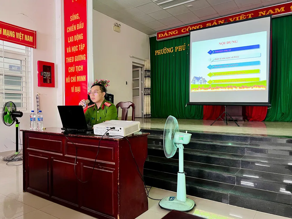 tap-huan-pccc-nha-may-kim-long